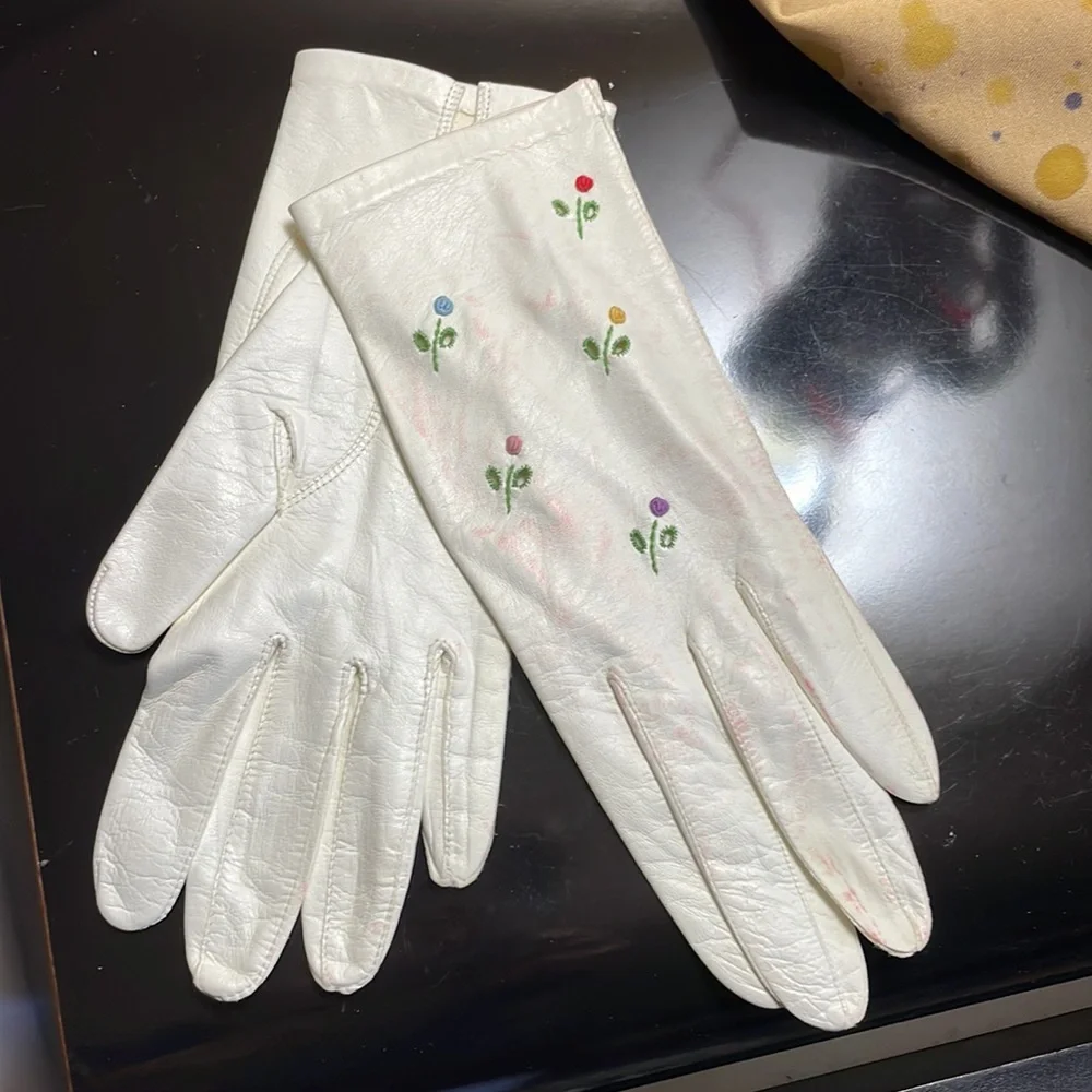 NEW white petite ladies girls leather dress gloves embroidered flower XS vintage
